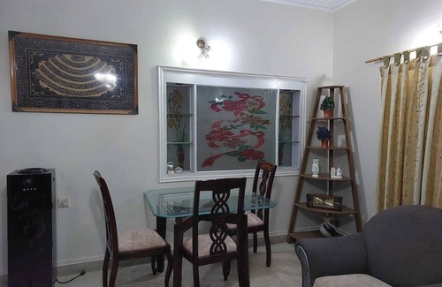 Gulshan-e-Iqbal House | Luxury Loft Haven