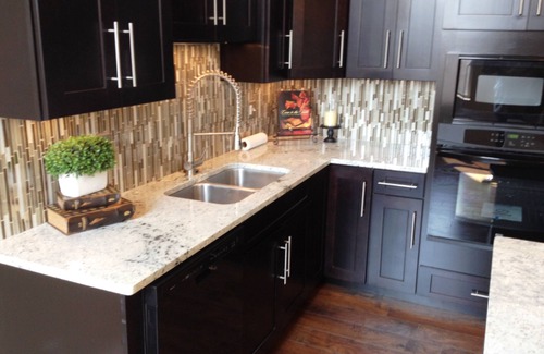 La Salle Apartment | Luxury Loft Near Starved Rock Park, Great Restaurants In Walking Distance
