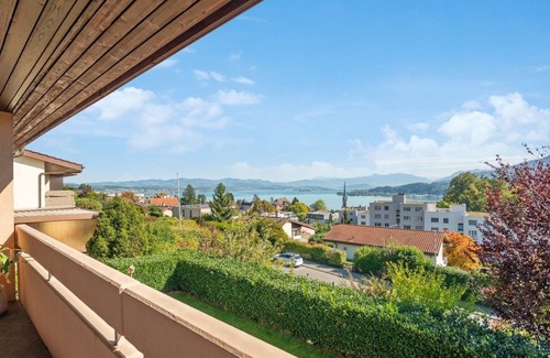 Horgen District Apartment | Luxury loft on Lake Zurich with garden & lake view