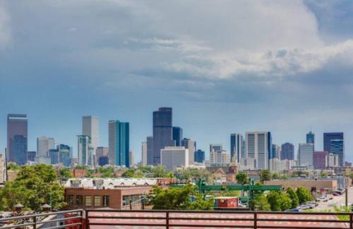River North Art District House | Luxury Loft With Skyline Viwes In RiNo