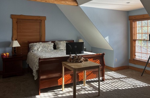 Windham Cabin | Luxury Log Cabin in Windham, NY 4 br 4 ba Sleeps 10
