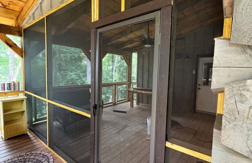 Boonville Cabin | Luxury Log Cabin Living