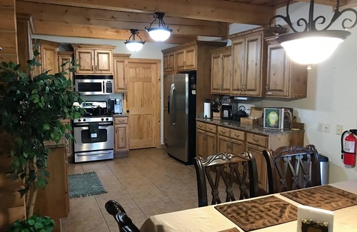 Toquerville Cabin | Luxury Log Home Retreat near Zion National Park