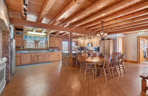 Markleton Cabin | Luxury Log House w/HotTub, Sauna, Game Room, Views, on 32 Acres, over 4,500sq.ft