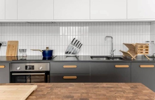 Waddon Apartment | Luxury London Flat