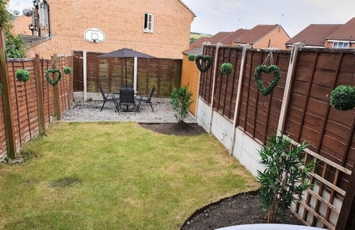 Churwell House | ** Luxury & lovely Cosy well equipped home + Free Parking + Free Fast WiFi **