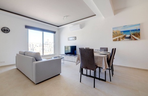 Tal-Ghoqod Apartment | Luxury Maisonette in a Tranquil and Central Area