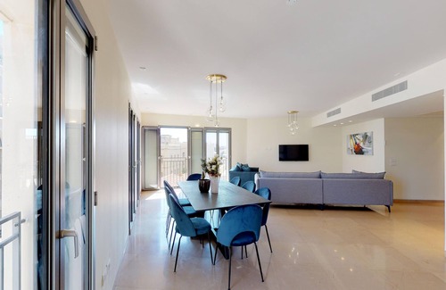 Jerusalem City Centre Apartment | ★ Luxury MAMILLA 2 BR ★ PRIME LOCATION★ Parking★