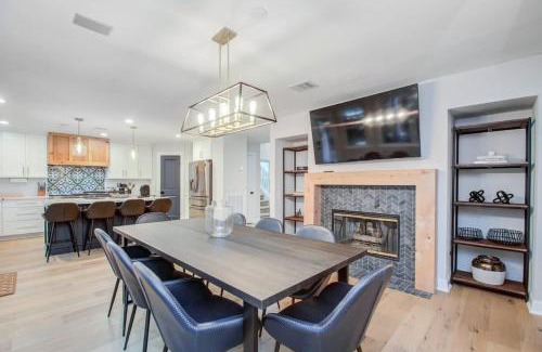 Alden Bridge House | Luxury Mansion Dream Home - 6 Bed Pool Grill