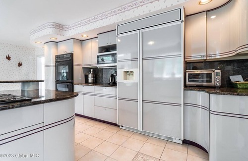 Niskayuna Villa | Luxury Mansion Rentals in Niskayuna, NY USA