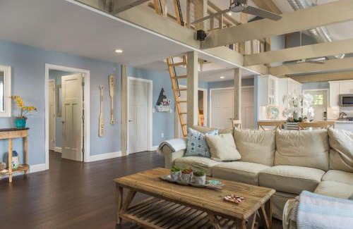 Marblehead Apartment | Luxury Marblehead Condo