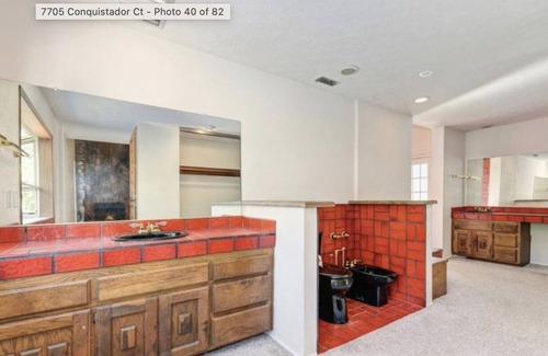 Granite Bay House | Luxury Mediterranean style - Large, Safe, Quiet, Family-Friendly