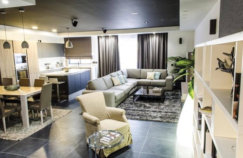 Il-Qajjenza Villa | Luxury Mediterranean Penthouse