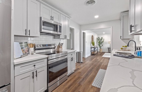 Lake Charles House | Luxury Meets Convenience-Your Private Oasis Awaits!