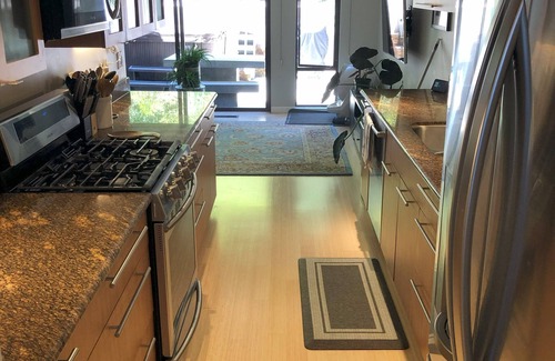 Diamond Heights House | Luxury Mid-century Modern Perch in Diamond Heights San Francisco