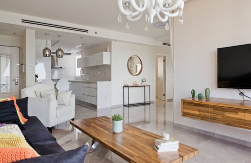 Bat Yam Apartment | Luxury Mini Penthouse Sea View Best Loc