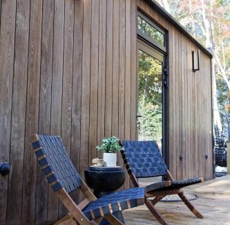 Mars Hill House | Luxury Mirror House-private, hot tub, 1 way glass