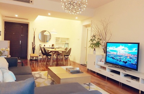 Guomao Apartment | Luxury Modern 2 Bedroom in the heart of CBD