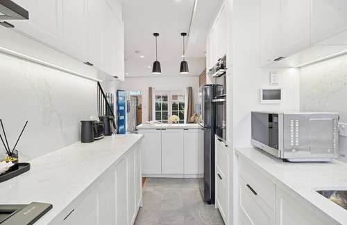 Pyrmont House | Luxury Modern 2-Story Townhouse in Sydney CBD