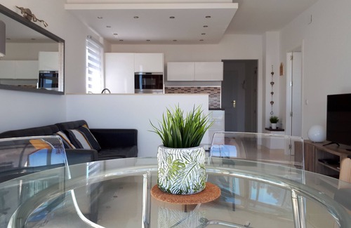 Benalmadena Costa Apartment | Luxury Modern Beachfront Apt VFT/MA 04505 Panoramic Sea Views. Wifi & UK TV
