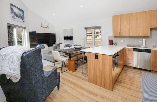 Vail Condo | Luxury Modern Condo, A/C, Pool, Hot Tub, W408