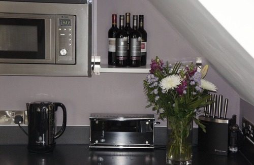 Winton Apartment | Luxury, modern, contemporary 2 bed apartment mins from town centre, golf & beach
