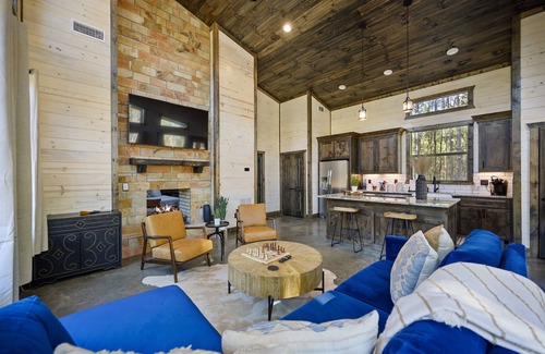 Pickens Cabin | Luxury modern country couples retreat. Private back porch with hot tub!
