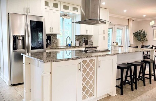 Jupiter Farms House | Luxury Modern Farmhouse | Quiet and Spacious w/Heated Pool, Game Room, BBQ