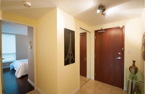 Coal Harbour Condo | Luxury, Modern, Immaculate Prime Downtown Waterfront with Gorgeous View