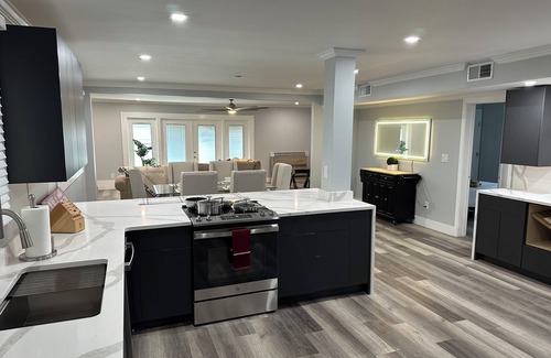 Forest Lake House | Luxury Modern Midtown Home - Tuscaloosa. Certain discounts apply!