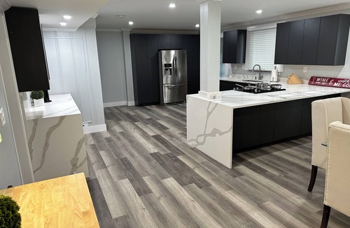 Forest Lake House | Luxury Modern Midtown Home - Tuscaloosa. Certain discounts apply!