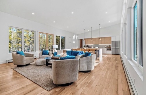 Valley of the Sun House | Luxury Modern Mountain Living in Fairplay 30 min from Breckenridge