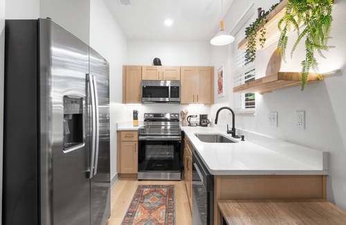 Charlotte Park House | Luxury modern newly built 1bd/1ba, EV charger, 15mi BNA 7mi Broadway 6mi Vandy