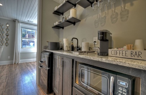 Blue Ridge Apartment | Luxury modern rustic suite in downtown Blue Ridge - Newly Remodeled & Updated!