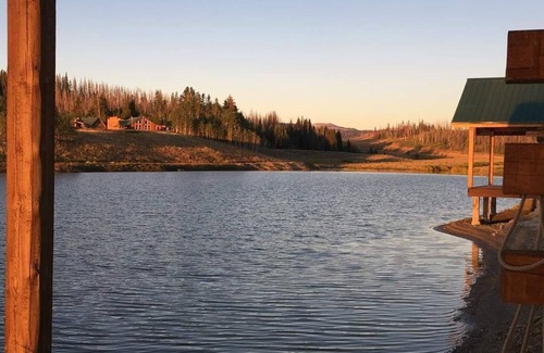 Daniel Cabin | Luxury Mountain Cabin in NW Wyoming. Easy drive to Yellowstone and Jackson Hole.