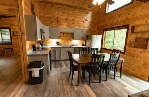 Zoe Cabin | Luxury mountain cabin