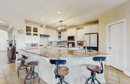 Talking Rock House | Luxury mountain compound with infinity pool, hot tub, fire pit & much more