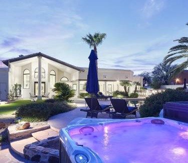 Central Scottsdale House | Luxury Mountain Estate-Pool-Spa-BBQ+Bar-Fire pit