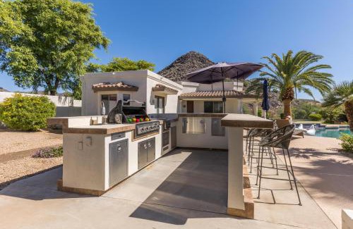 Central Scottsdale House | Luxury Mountain Estate-Pool-Spa-BBQ+Bar-Fire pit