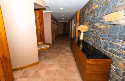 Windham Villa | Luxury Mountain Mansion Huge Pool, Sauna, 7000sqft