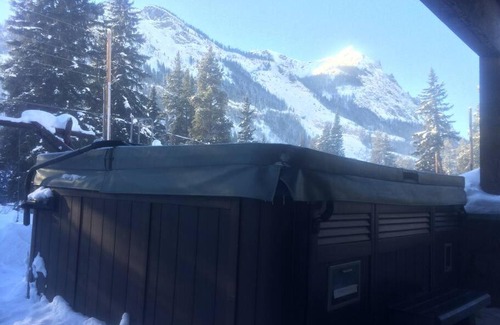 Cooke City-Silver Gate Villa | Luxury Mountain Retreat Cooke City