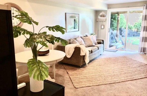 Holladay Apartment | Luxury Mountain Sanctuary