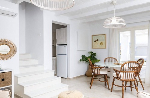 Naxos Villa | Luxury Naxos Villa | Villa Kaname | 5 Bedrooms | Spacious Outdoor Area | Pyrgaki