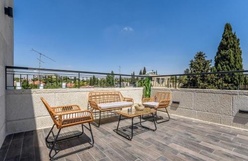 Emek Refaim Apartment | Luxury New 2BR at Emek Refaim