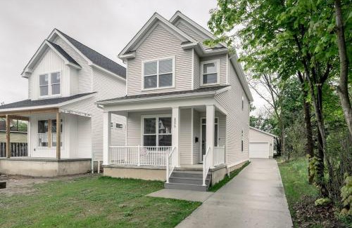 Cleveland House | Luxury New 3BR CLE Clinic UnivCircle Little Italy