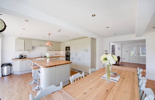 New Forest District House | Luxury New Forest 5 Bed Sleeps 12