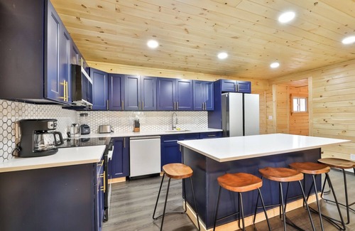 Hunter House | Luxury New Log Home Pool Sauna Hot Tub Game Room