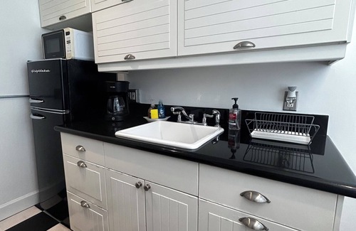 East Village Condo | Luxury Newly Renovated Ocean View Studio.Walking distanceConvention Center Beach
