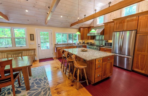 Williamsville House | Luxury Newly Renovated 3 Bedroom Home Close to Brattleboro and Mount Snow
