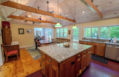 Williamsville House | Luxury Newly Renovated 3 Bedroom Home Close to Brattleboro and Mount Snow